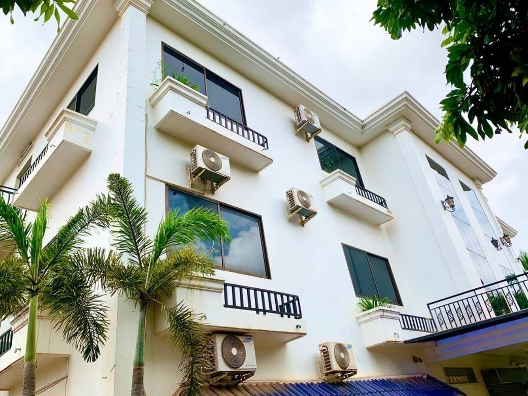 Hôtel Meublé À vendre
