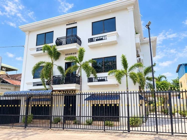 Hotel For Sale in Sala Kamraeuk, Siem Reap