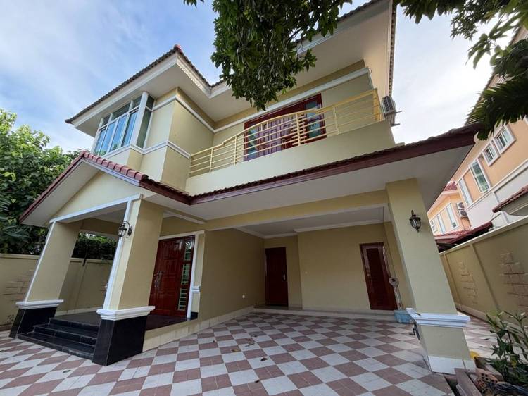 Tonle Bassac, Chamkarmon, Phnom Penh的别墅出租