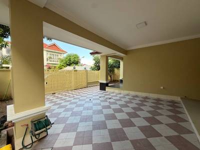 570 sqm Land Size Villa For Rent