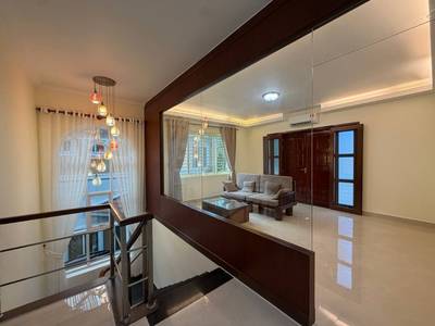 Villa For Rent in Chamkarmon $1,700