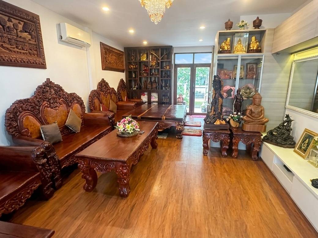 Řadový dům Na prodej in Chroy Changvar, Phnom Penh