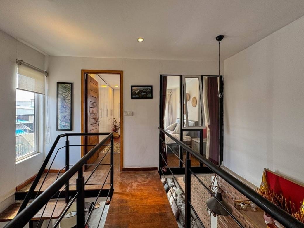 65 sqm Living Size House and lot For Sale in Daun Penh
