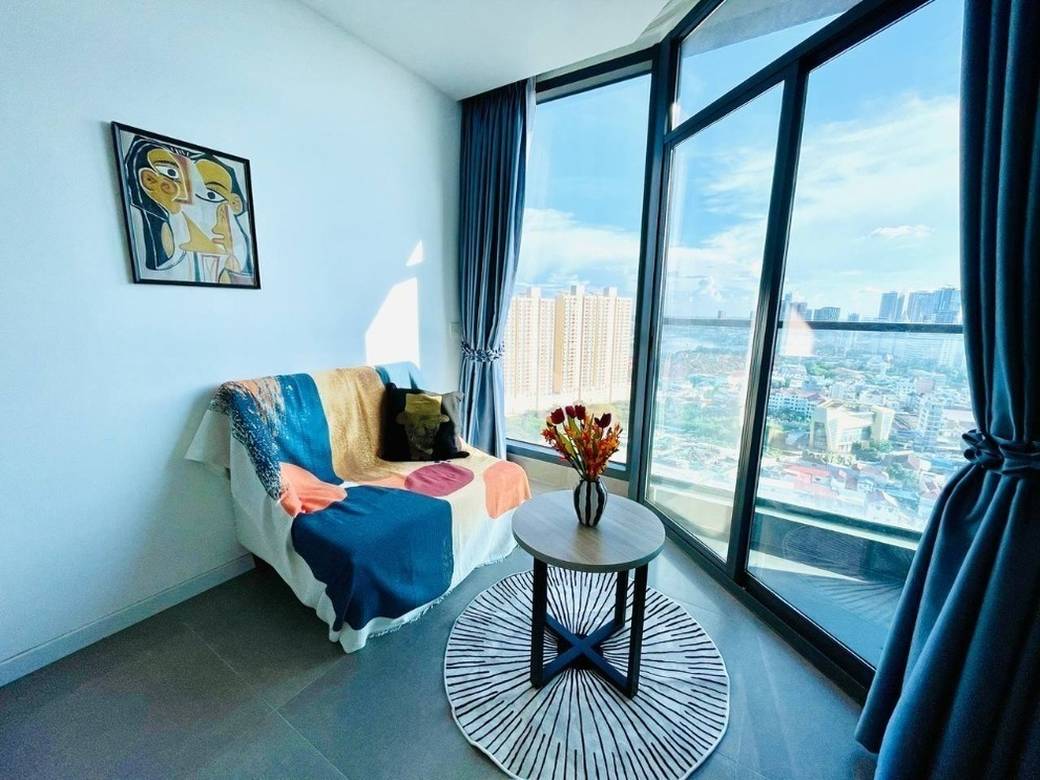 ✨ Sky-High Luxury in Tonle Bassac | 28th Floor Corner Studio from $400/month