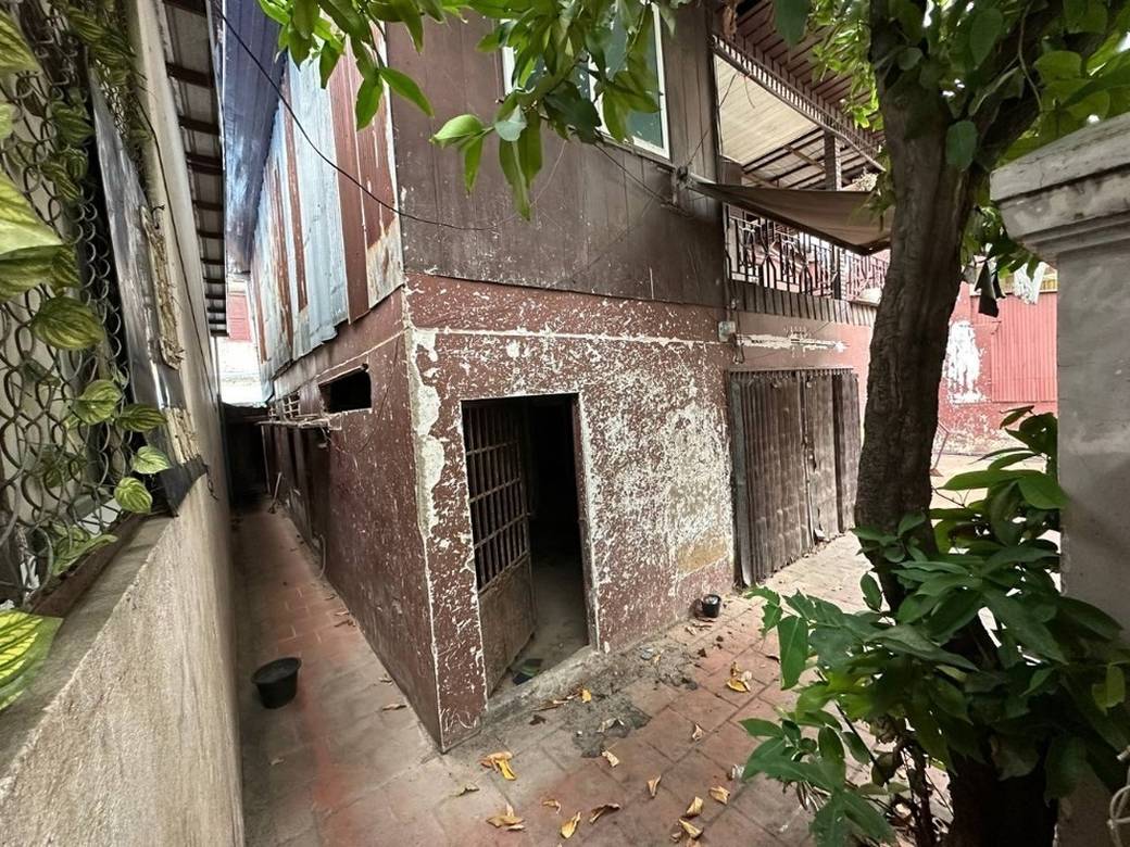 ផ្ទះ តម្លៃ $1,500,000