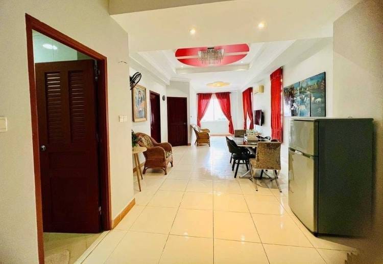 Condo À louer à Chroy Changvar, Phnom Penh