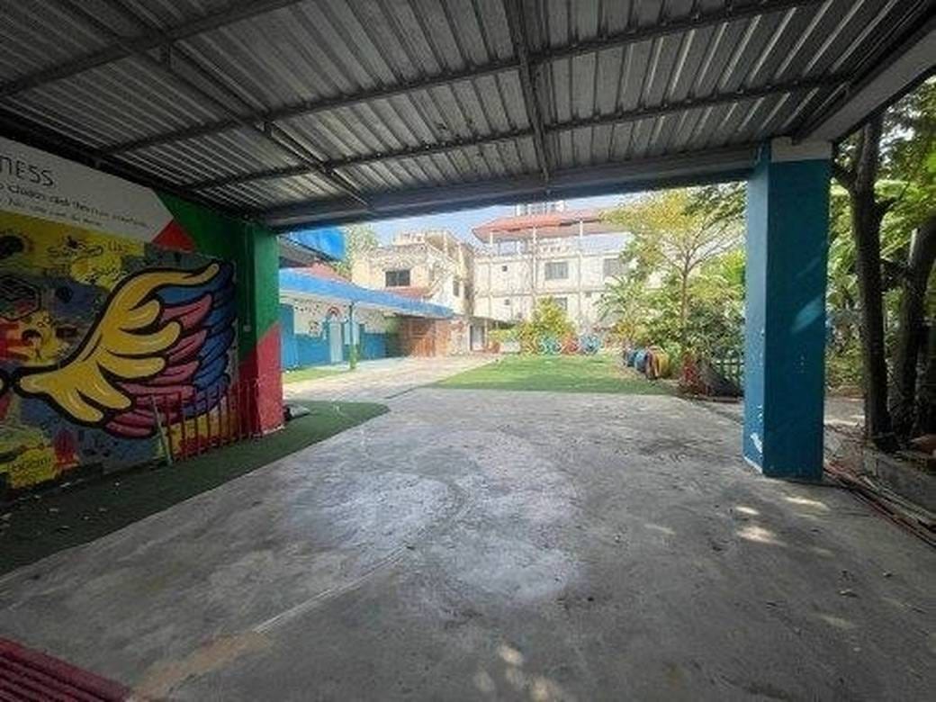 Bâtiment À louer à Toul Kork $4,500