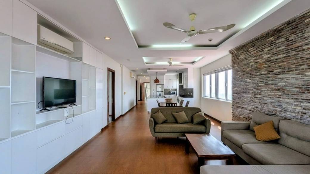💁‍♂️ Spacious 3 Bedrooms for Rent in Toul Tompoung area | $1,300