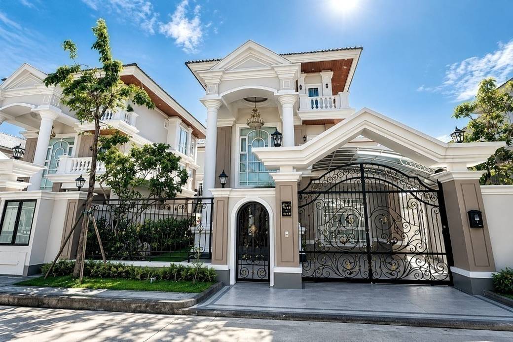 Villa For Sale & Rent in Veal Sbov, Chbar Ampov, Phnom Penh