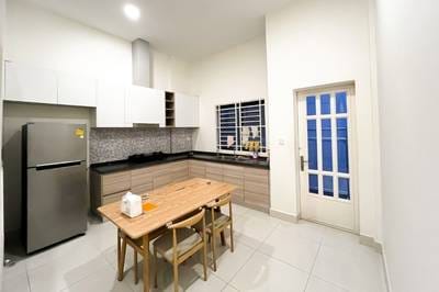 Borey Peng Huoth: The Star Platinum Eco Sunrise | Maison-boutique À louer avec 1 place de parking