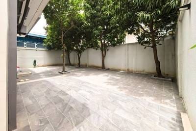 $2,000,000 Villa