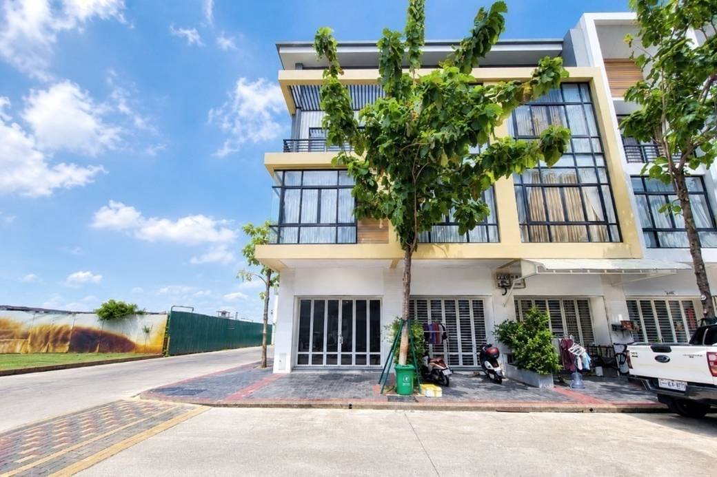 Maison-boutique For Sale & Rent à Veal Sbov, Chbar Ampov, Phnom Penh