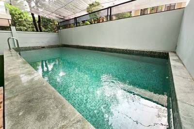 $5,500 Vila