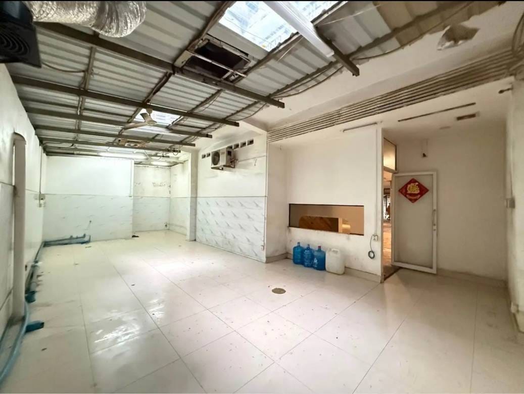 BKK 1 CommercialShophouse สำหรับเช่า ใน BKK 1