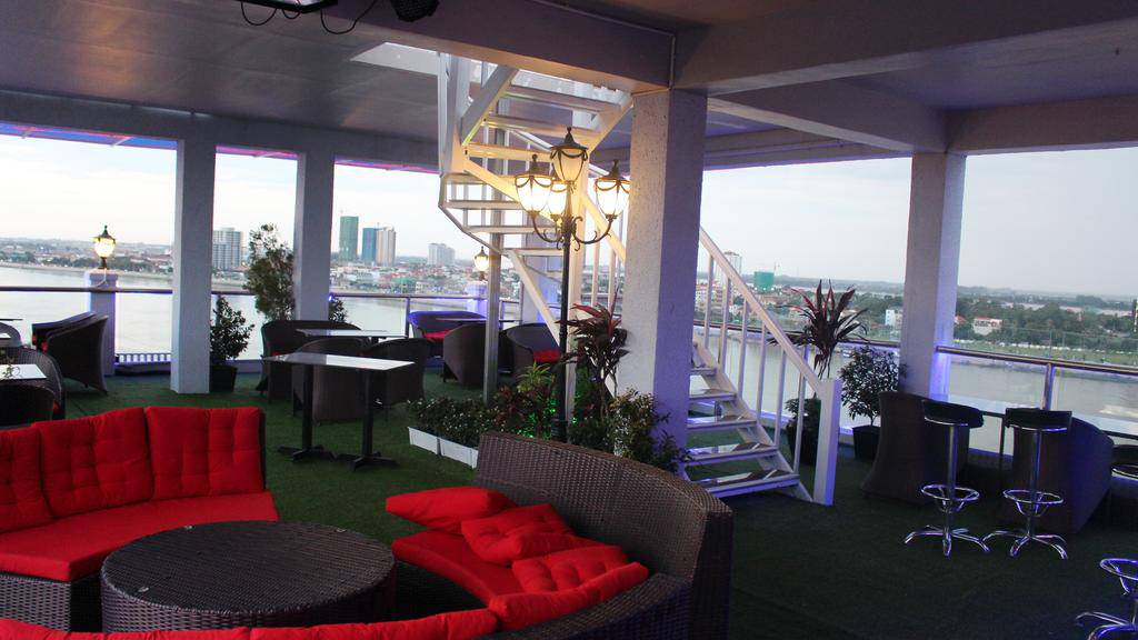 Paragon Central Hotel Apartment | Condo À louer à, Phsar Kandal I, Daun Penh, Phnom Penh