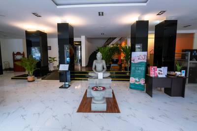 Phsar Kandal II, Daun Penh, พนมเปญ