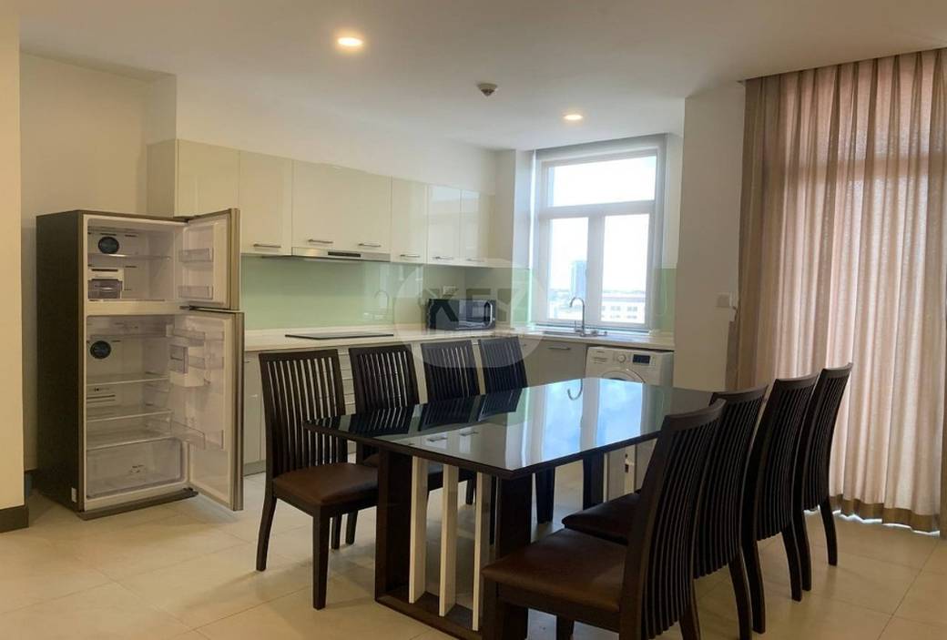 $3,200 Condo