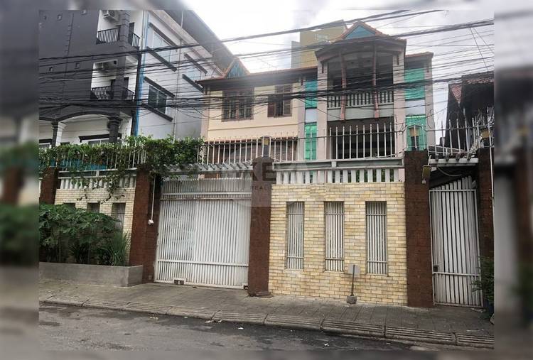 Villa For Rent in Chakto Mukh, Daun Penh, Phnom Penh