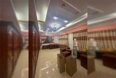Vila For Sale & Rent in 7 Makara $2,500,000