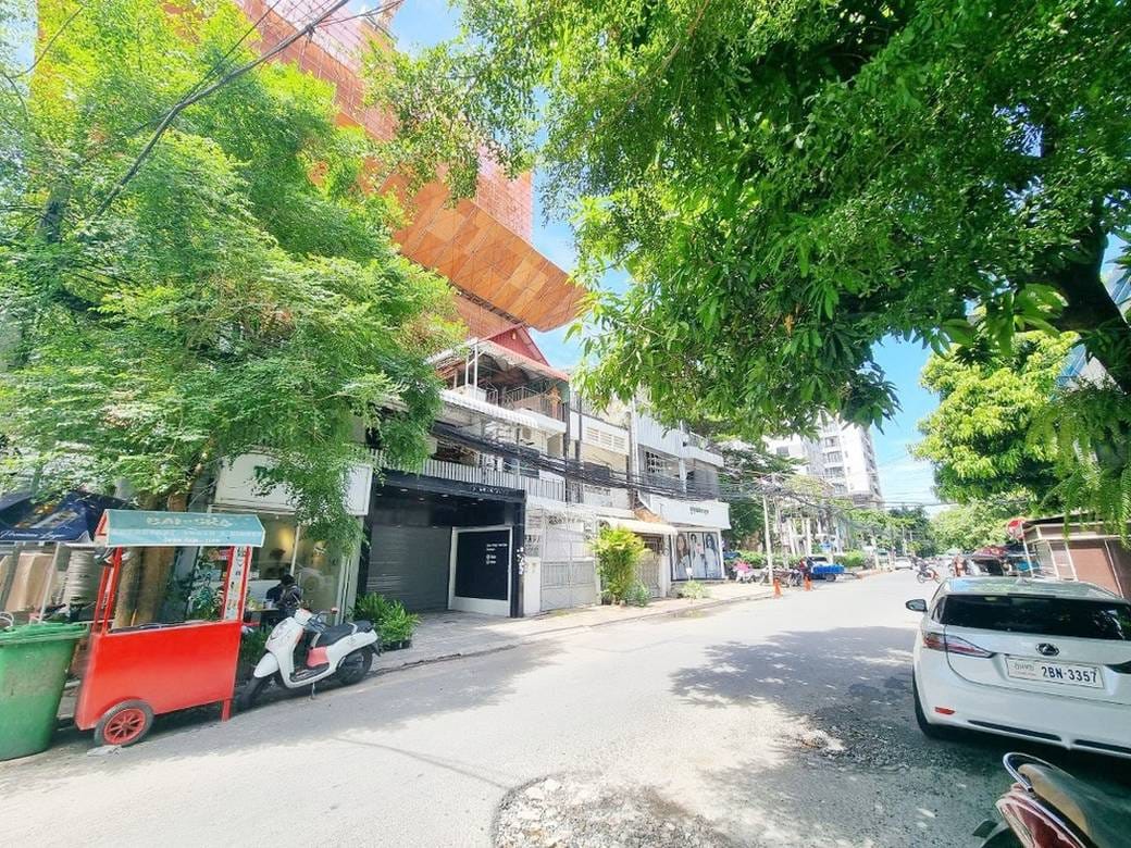 220 sqm Land Size House and lot Na prodej