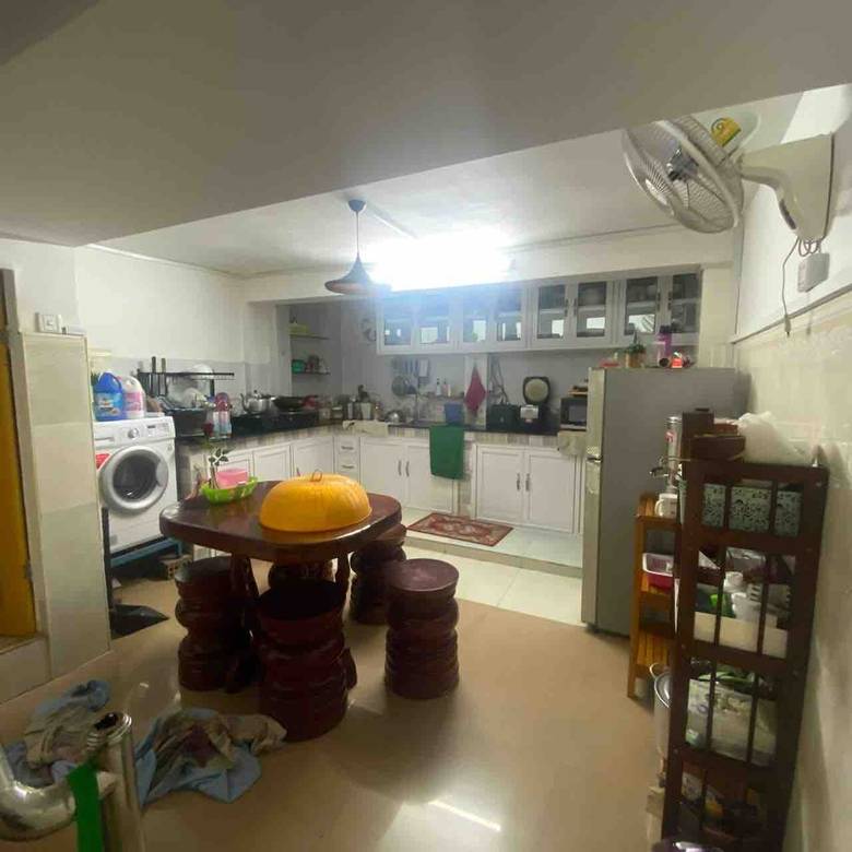 인테리어 됨 단층집 For Sale & Rent