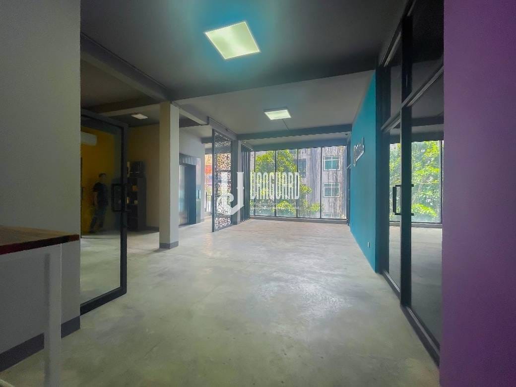 Chamkarmon建筑出售，价格$1,500,000