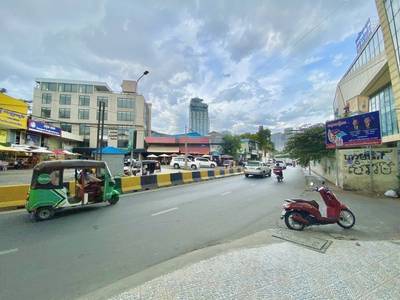 ตึกแถว สำหรับเช่า ใน Sothearus 003, โตนเลบาสัก, จัมการมอน, พนมเปญ
