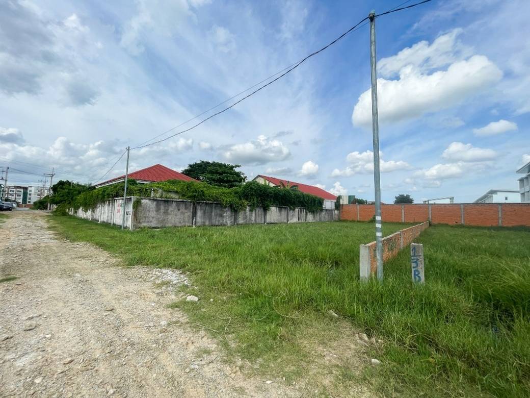 Pozemky Na prodej in Krang Thnong, Sen Sok, Phnom Penh