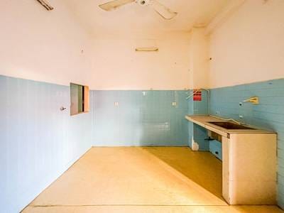 Budynek Na wynajem o powierzchni działki 308 m² za $4,000