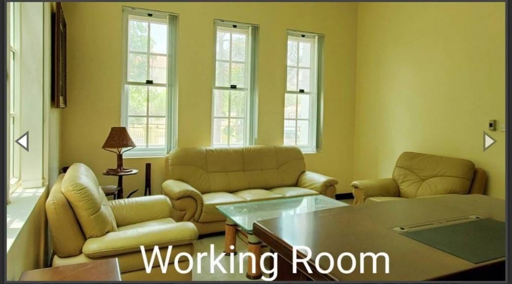 200 sqm Living Size Vila K pronájmu in Sen Sok
