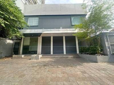 Shophouse K pronájmu in BKK 1, Boeng Keng Kang, Phnom Penh