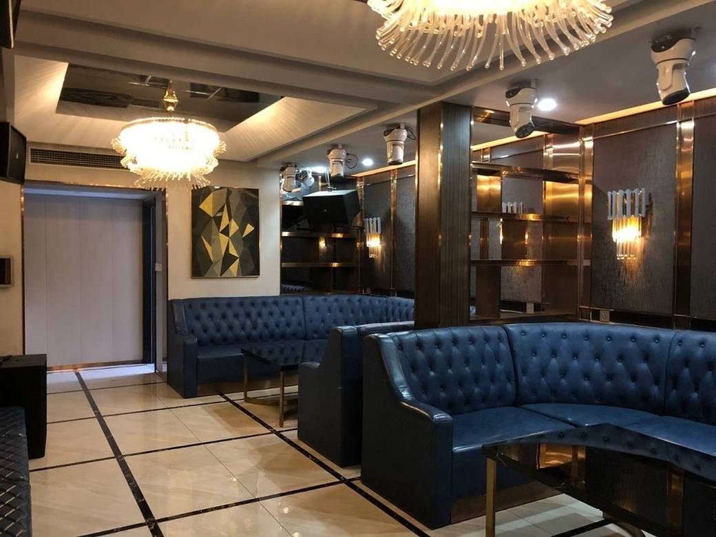 CommercialShophouse สำหรับเช่า ใน Boeng Keng Kang $10,000
