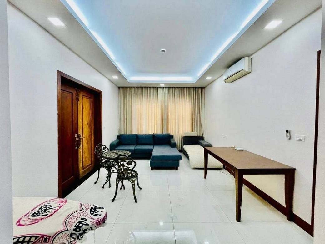 Chamkarmon别墅出租，价格$2,800