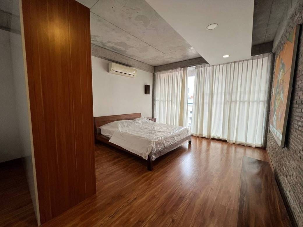 65 sqm Living Size Apartment For Rent in Toul Kork