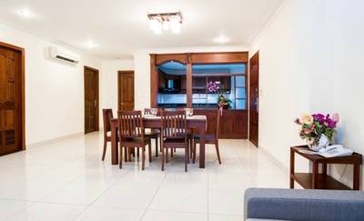 200 sqm Living Size Apartment For Rent in Boeng Keng Kang