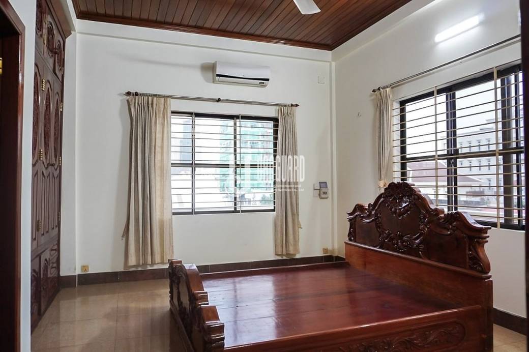 Boeung Kak 2 Villa For Rent in Boeung Kak 2