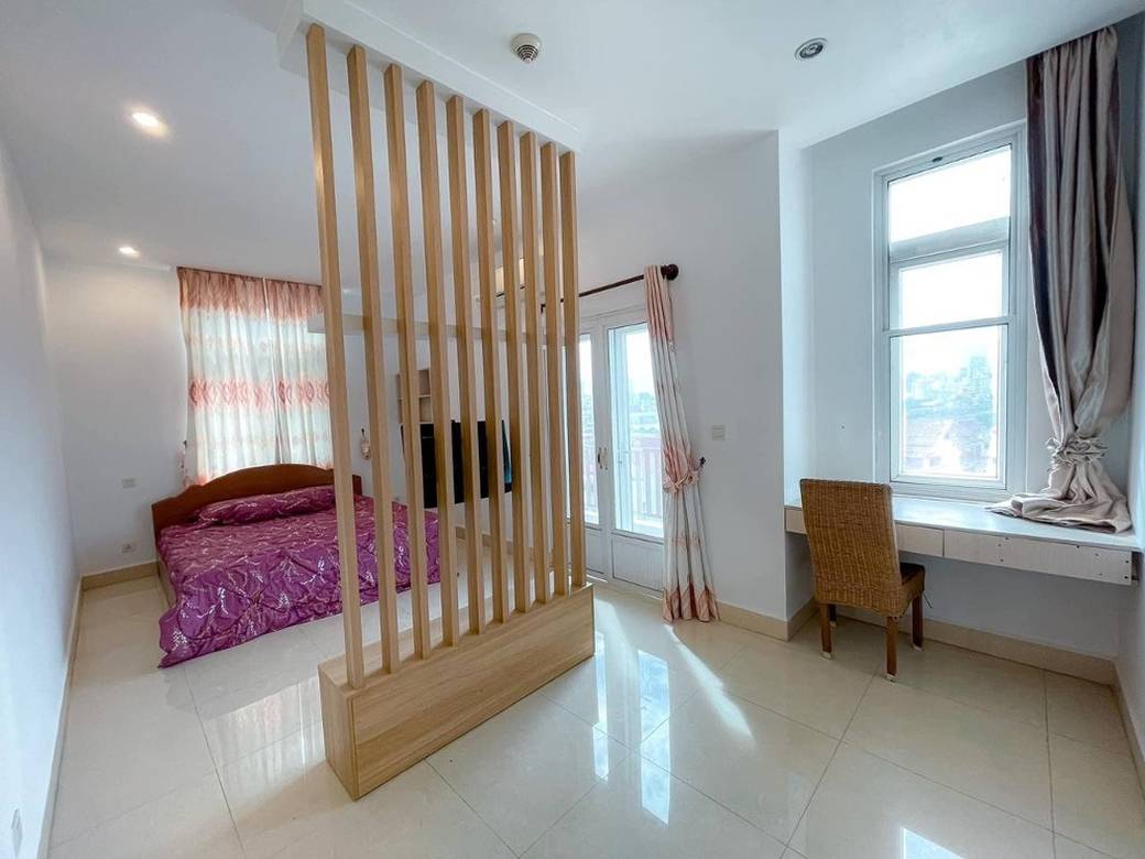75 sqm Living Size Apartment For Rent in Boeng Keng Kang