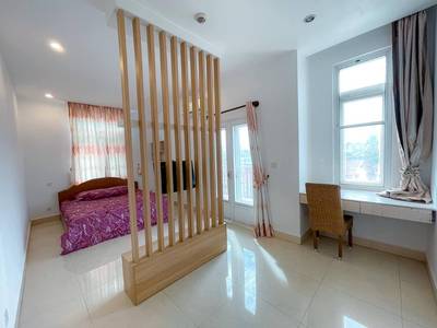 75 sqm Living Size Apartment For Rent in Boeng Keng Kang