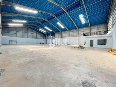 1,721 sqm Land Size Warehouse For Rent