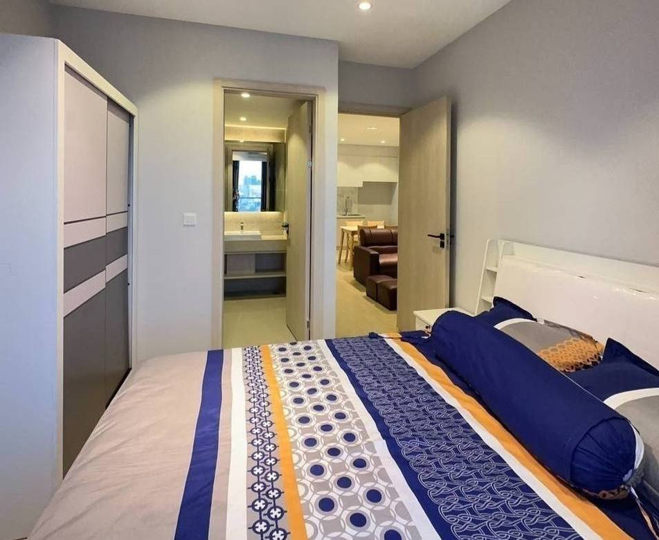 3 Bedrooms Apartment For Rent