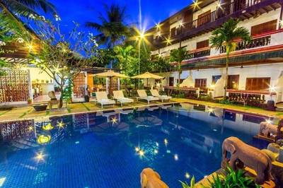 1,163 sqm Land Size Hotel Na prodej