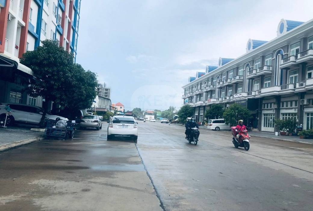 $1,000 Shophouse