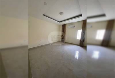 Shophouse K pronájmu in Chroy Changvar $1,000