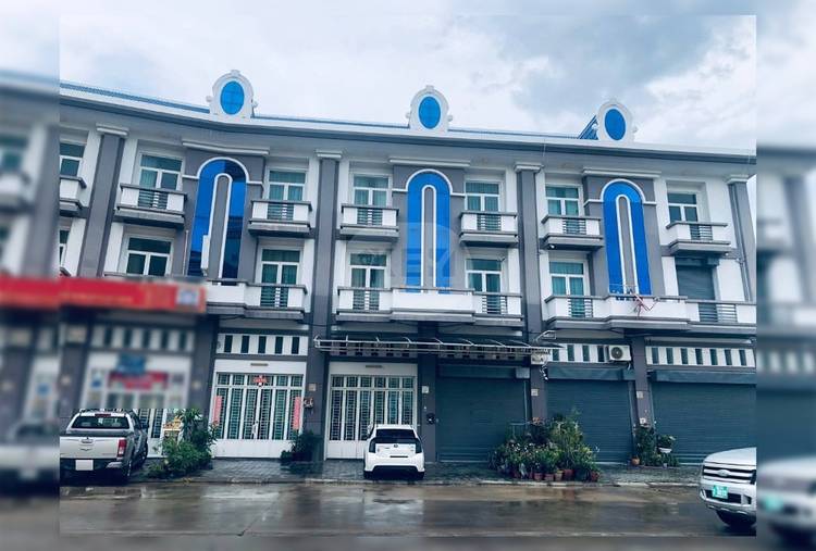 Shophouse For Rent in Preaek Lieb, Chroy Changvar, Phnom Penh