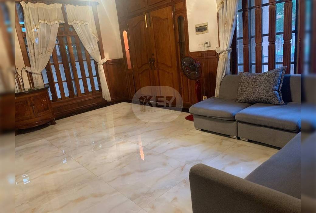 វីឡា សំរាប់ជួល នៅChroy Changvar តម្លៃ $900