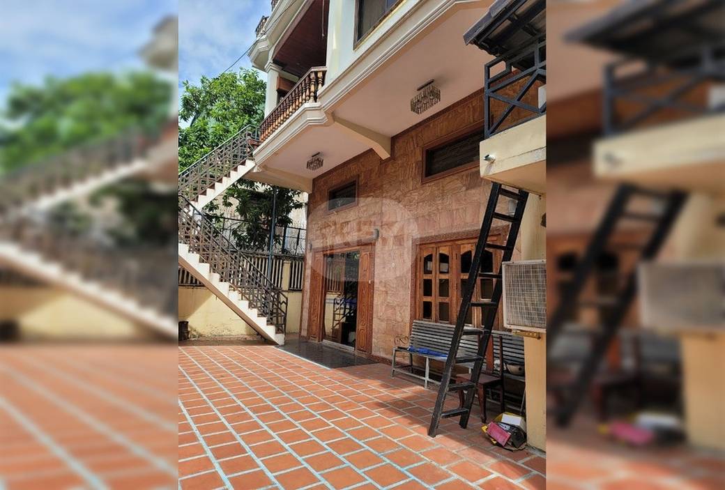 1,072 sqm Land Size Building For Sale & Rent