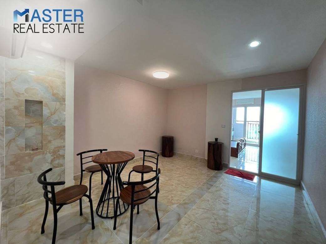 $300 Condo