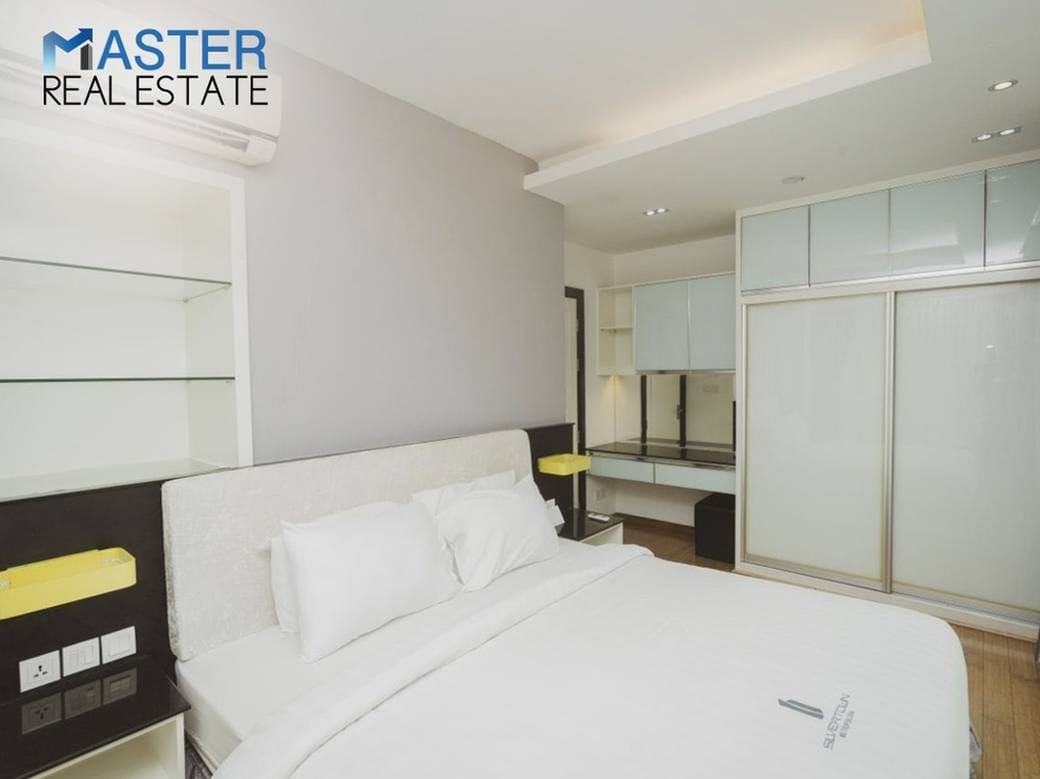 $1,200 Condo