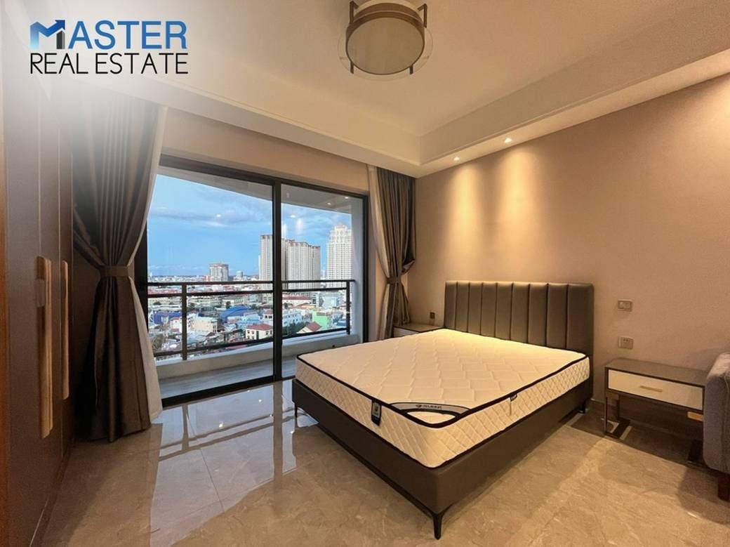 $370 Condo