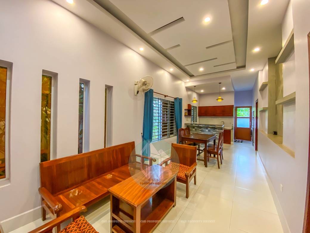 Villa À louer de 250 m² de terrain